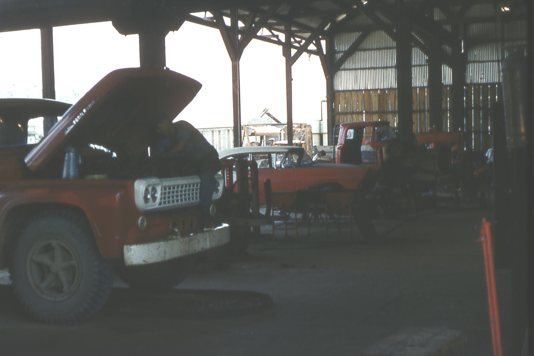 Otomotiv teknik çalışma alanı